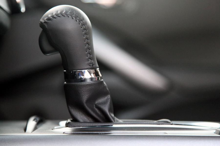 Детали интерьера Acura RDX (TB3/4) 2012 года  (фото 61 из 122)